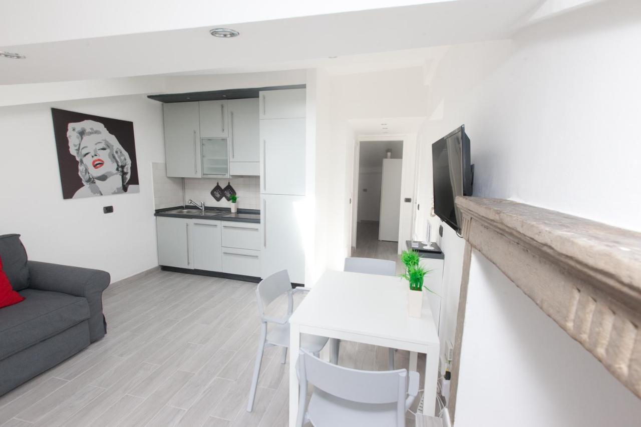 Amazing And New Penthouse In City Center Milano Exteriör bild